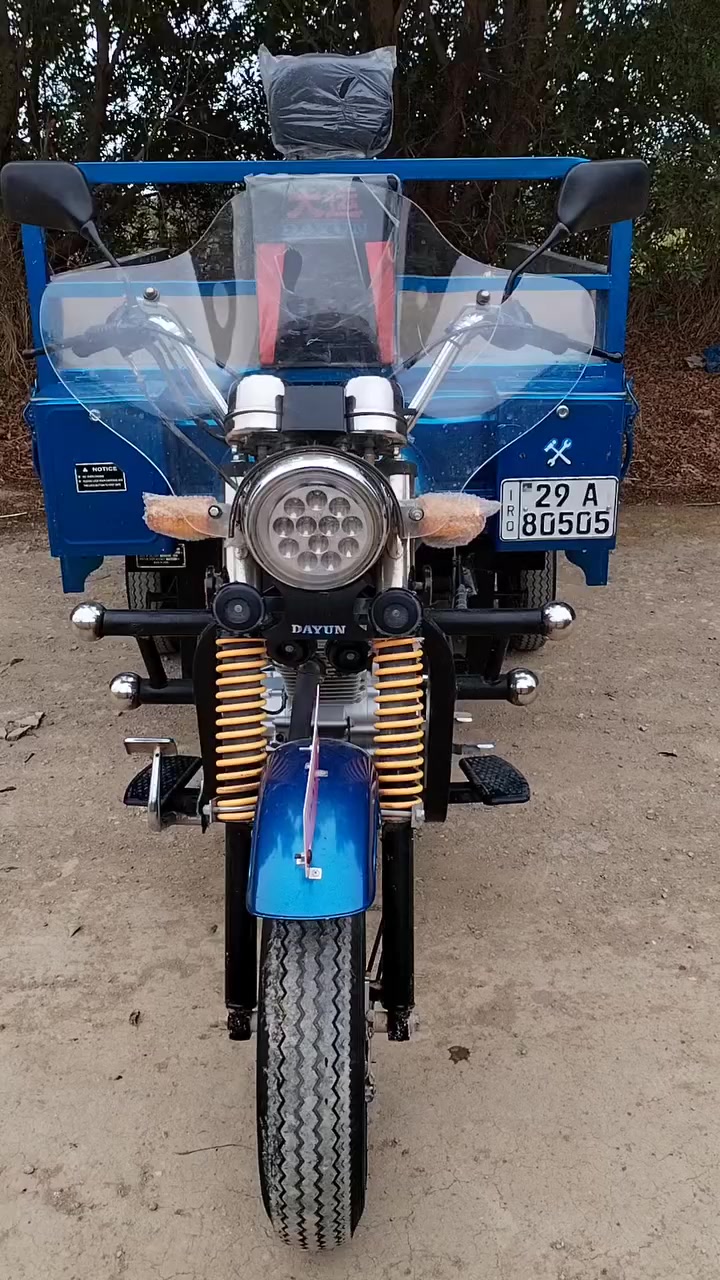 السلام عليكم ستوتة دايوان للبيع موديل 2022 طالعة ب2026 بعدهي زيرو مكفولة كفالة عامة مرقمة رقم وسنوية أرقام انكليزي  مكاني كوت للاستفسار الاتصال على الرقم هاتف ***********
