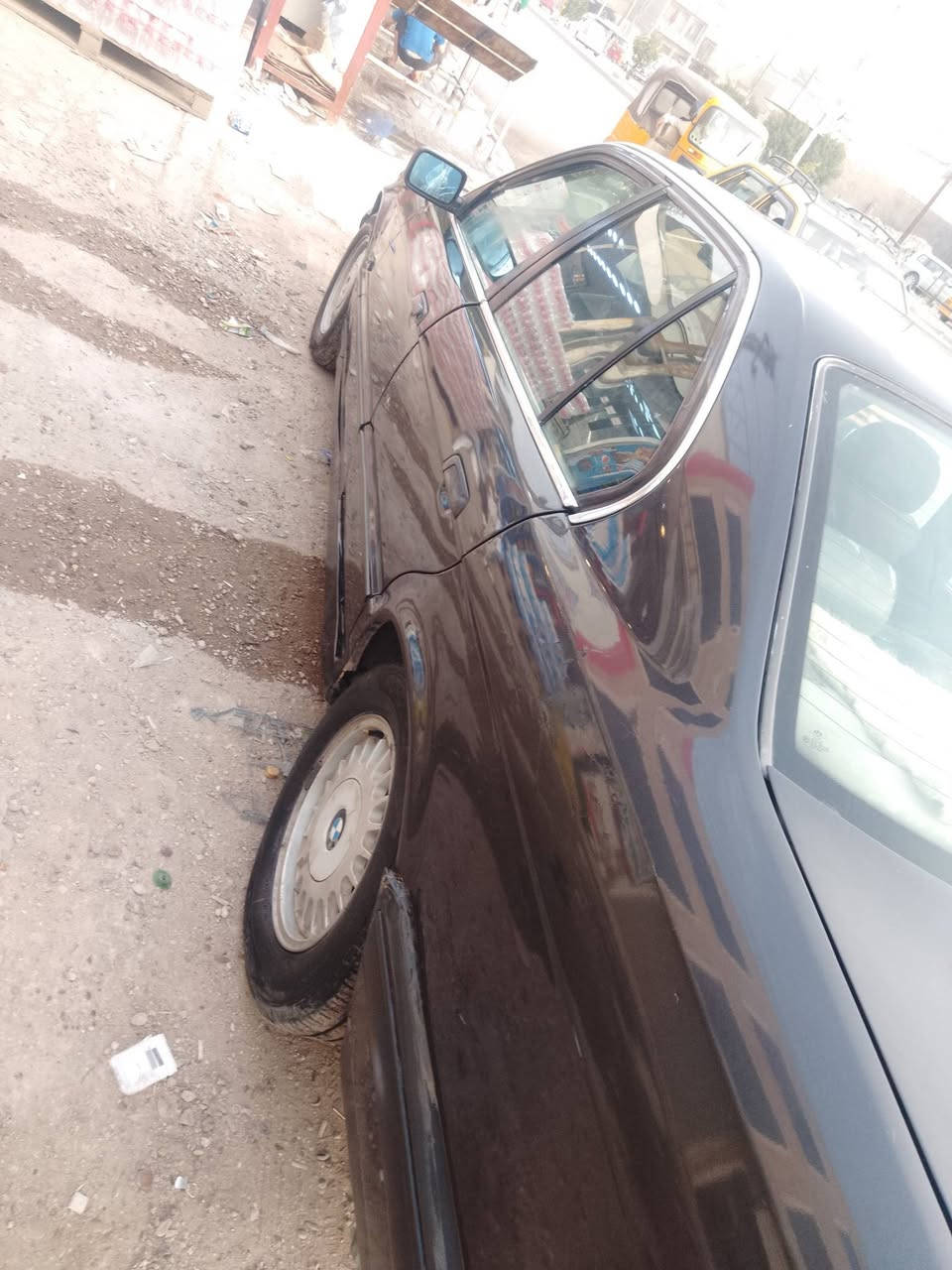 لبيع بي ام موديل 90بسمي رقم بغداد سيارة 535بيها مكينه مسكر ثنين ونص تبريد شغال مكان بغداد ***********
