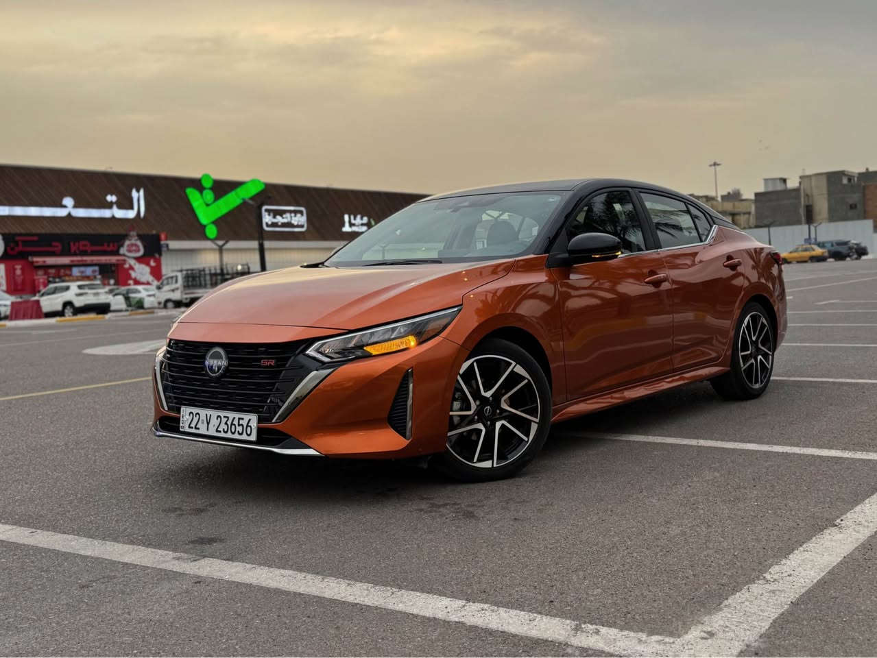 سنترا 2025 SR زيروو ماشية 2 فقط 
NISSAN SENTRA SR 2025
 ( جميع الايرباكات سليمه  )
تو كلر سقف اسود وتجي بيها مواصفات حلوة وشكل مميز من الداخل ومن الخارج 

دخول وترقيم جديد البارحة ترقمت ب اسمي 

حادث جداً بسيط وسطحي بدون دواخل ( شواصي لغود كفالة نقطة مابيهن ) بدون تبديل ليبل واحد ..  حادثها ربع البنيد ومصبوغ يعني قطعة وحدة صبغ فقط .. والجاملغ اجة وياها نفسة مشدود بدون صبغ وموضح بالصور  ( وعندي بيها سونار المندلاوي ) 
السيارة بدون رصعات بدون شخوط نظيفة جدا 

مواصفات SR غنيه عن التعريف فول عدا الفتحه 
 رادارت 360 (امامي خلفي جانبي) - تشغيل عن بعد - نقاط عمياء   - تحديد مسار  - تدفئة كشنات - مناخ منفصل - اوتو بريك توقف ذاتي امامي خلفي عند الاقتراب من اي جسم ( مانع تصادم ) - بصمة تشغيل وابواب  -  اوتو هولد - حساسات  - اوتو ستوب - انظمة قيادة - قيادة ذاتيه  - مثبت سرعة - اشاير بالمري - شاشة تدعم كار بلي + اندرويد اوتو - وبعد بيها هووواي مواصفات 
ماشية ٢ فقط يعني بعدها زيرو على وضع الشركة
اجة وياها بصمات عدد 2

شكل رياضي سبايدر وبعض الكماليات والداخل كنتارا خيط برتقالي وتطعيمات كاربون فايبر

السيارة جديدة بمعنى الكلمة وبالواقع بعد احلى وجاهزة وترايها مال زيرو واي كلوب مامشتغل بالدشبول ومابيها اي نقص .. وكل التفاصيل مذكورة بالكامل 
مكاني بغداد

‏‎السعر 162 وبيها مجال
*********** بي واتس اب بغداد, العراق
