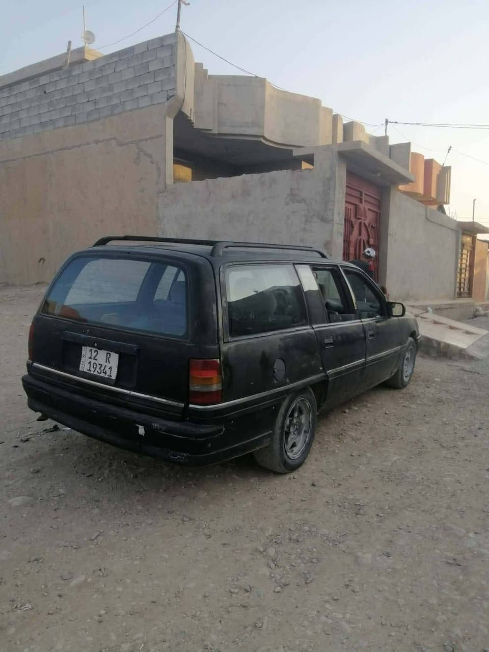 اوبل اوميكا ستيشن رقم انكليزي سنويه3030 هزه جديده شرط التحويل طخم تايرات جديد صارلو شهر طخم امامي وخلفي جديد كهربائيات شغاله كير شرط بس المحرك بي نفخ وصرف يعني بس تعمير محرك او تبديل المحرك.

 السعر20ورقه وبيها مجال قليل ***********
