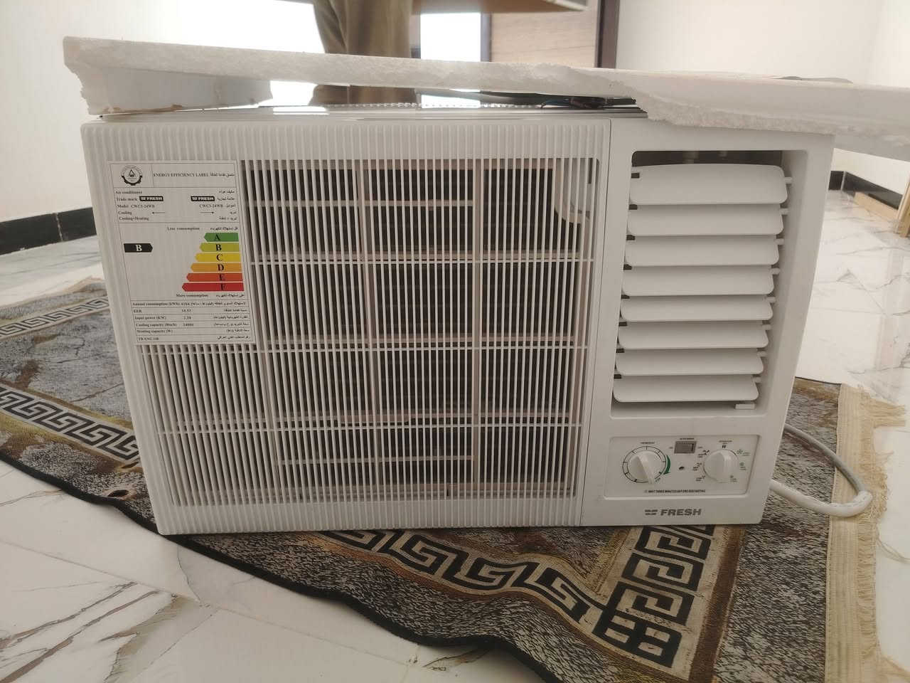 يا الله سلام عليكم خوان حبايب مكيف لبيع جديد كسر كارتون ملاحضه مكيف طنين نوع بطل  مسدخدم 5يام فقط سبب لبيعه شلت وما عدي مكان  لبيع مكاني لبصره اني مكلف بنشر هاذ رقم لولد ***********
