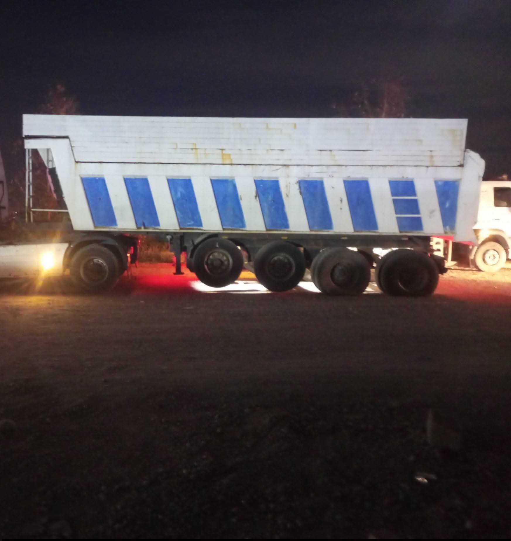 سلام عليكم بودي نساف البيع مكفول ذرعه 23متر 4دناكير بلادي جاهز كهربا وبريك تدكيرين2رفاع جاهز علا الشقل السعر 100وبيه مجال لاشراي***********
