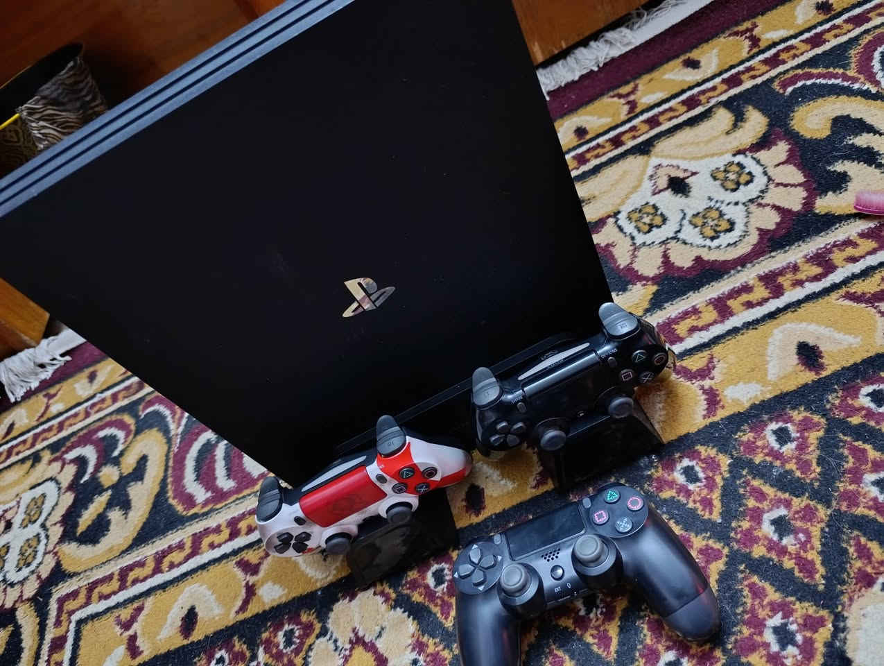 السلام عليكم متاح بلي 4 برو مهكر
التهكير مالو فلاش وبدون فلاش تكدر تلعب 
مساحه 1 تيرا 
نضيف لوك واستخدام قليل مال بيت 
لا مفتوح تنضيف ولا مبدل بي اي شي شرط تاخذو ما مفتوح ولا مبدل 
3 يدات 1 اصلي يرادلها تصليح 2 تجاري بس نوعيه ممتازه 
مع قاعده فان وشحن 
السعر 400


**إذا كنت صاحب هذا الإعلان وتريد حذفه لأي سبب، رجاءا أرسل رسالة إلى الدعم الفني**