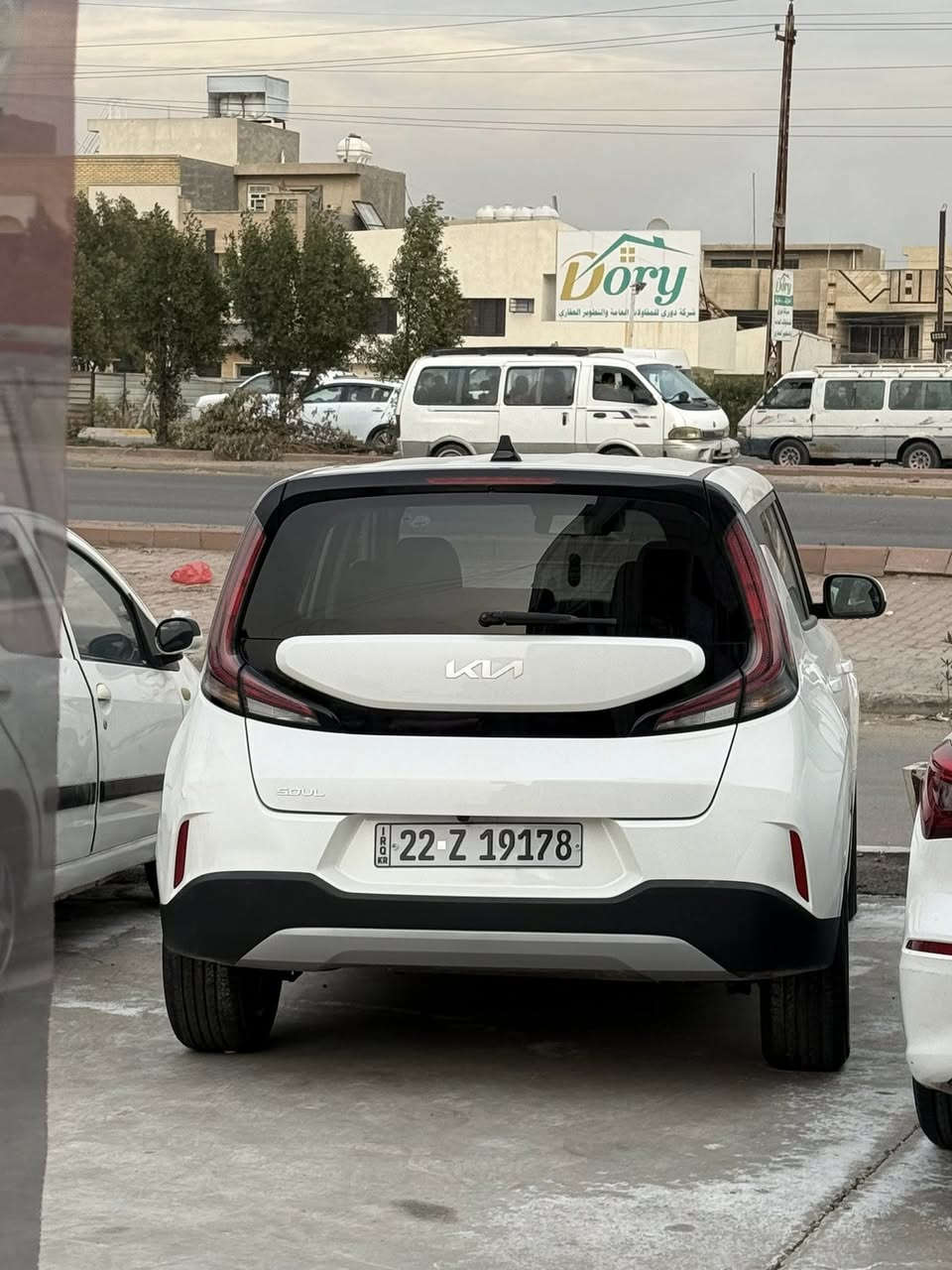 السلام عليكم
سياره صول موديل ٢٠٢٣ بيضه امريكي 
حادثها فقط جاملغ امامي بدون دواخل وبنيد  كلش نظيفه  
المكان السيديه 
للاستفسار وات ساب 
***********
