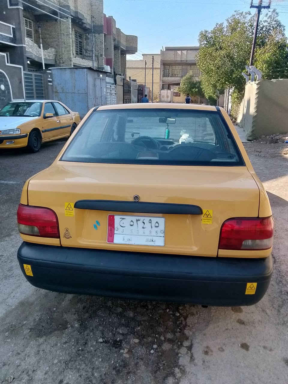 السلام عليكم للبيع كيرمحرك شواصي كفاله كشرمصبوغ الجماليه مصفره باتري جديد حداديه خلفي وامامي جديد موديل 2015السياره مامتعوبه شرط التحويل بغداد العبيدي السعر38بيه مجال بصيط ***********
