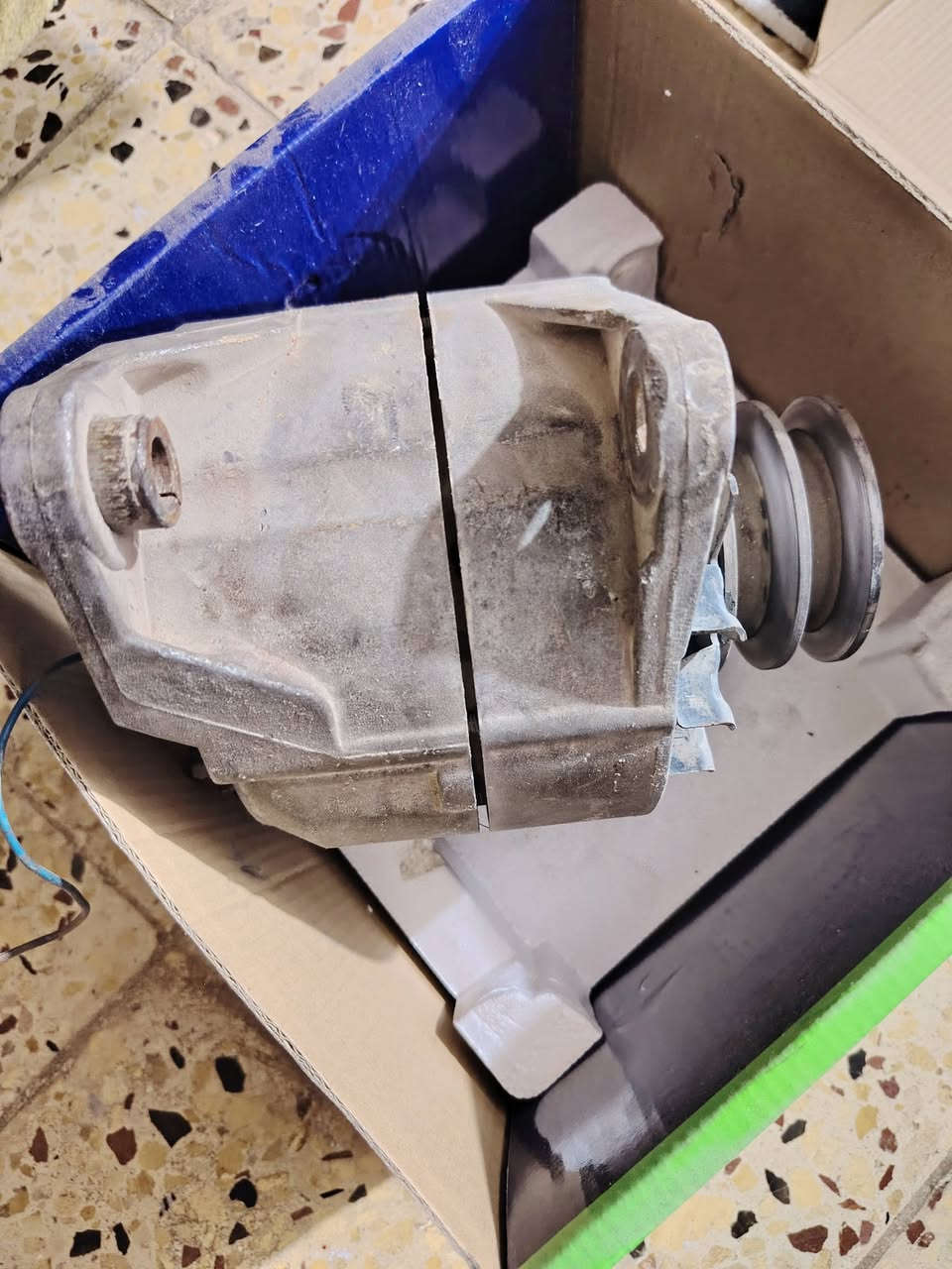 سلام عليكم دينمو شفل قطعتين للبيع
***********
