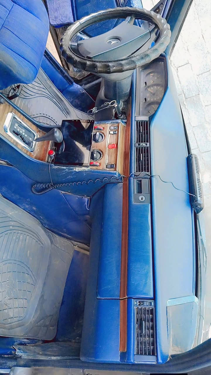 سلام عليكم مارسدس دب للبيع موديل 86 مكينه وكير بطه مكفولات رقم بابل مالكها بالنجف مداور ثاني يوم
حداديه جديده كهربائيات كلها شغاله 
لايت زنون 
بطاين نظيفات 
كشنات نظيفات 
بيها قاعده وحده مصلحه 
سعر 35 وبيها مجال مكاني نجف
***********
