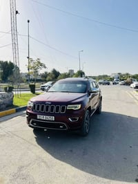 جيب گراند شيروكي 2017  السياره اوفر لاند بدون جكات رقم بغداد الجديد بأ...