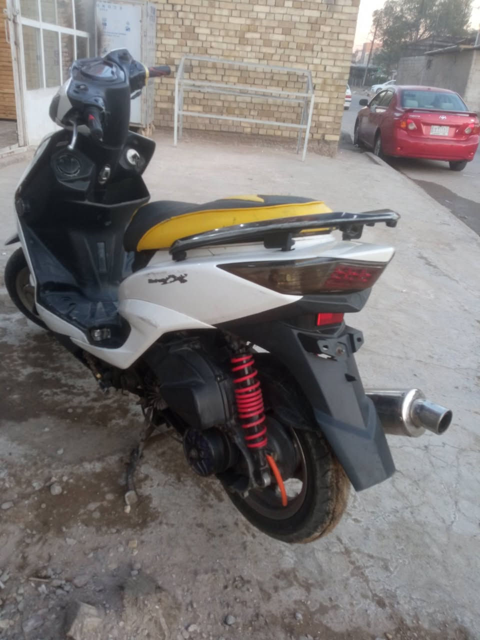 سلام عليكم سكنس لد للبيع مكينه 59 شلعه معدل تشك لكاع دراجه نكره بس باتريها تعبان بس بيه نقوصات خفايف سعر 650 وشراي  بي خير ودلل 

رقمي وتساب 
***********

مستعجل بيعتهااا
