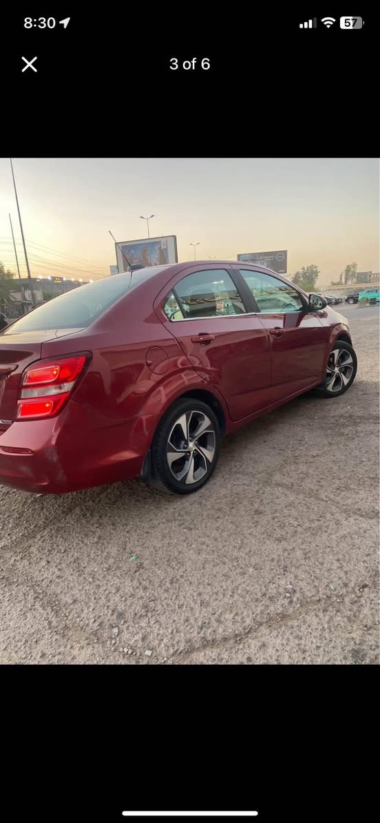 شوفرليت سونك ٢٠١٧ مكينة ١٤٠٠ تيربو جديدة صارلهه كم شهر 
تبريد شغال
صدرهه حلو 
صبغ قمارة بسبب الجراد و صفحة يمنه
السيارة نظيفة بشكل عام  السعر ٧٥ قففففل 
اذا تريد تعامل لا تخابرني 😅
*********** بغداد, العراق
