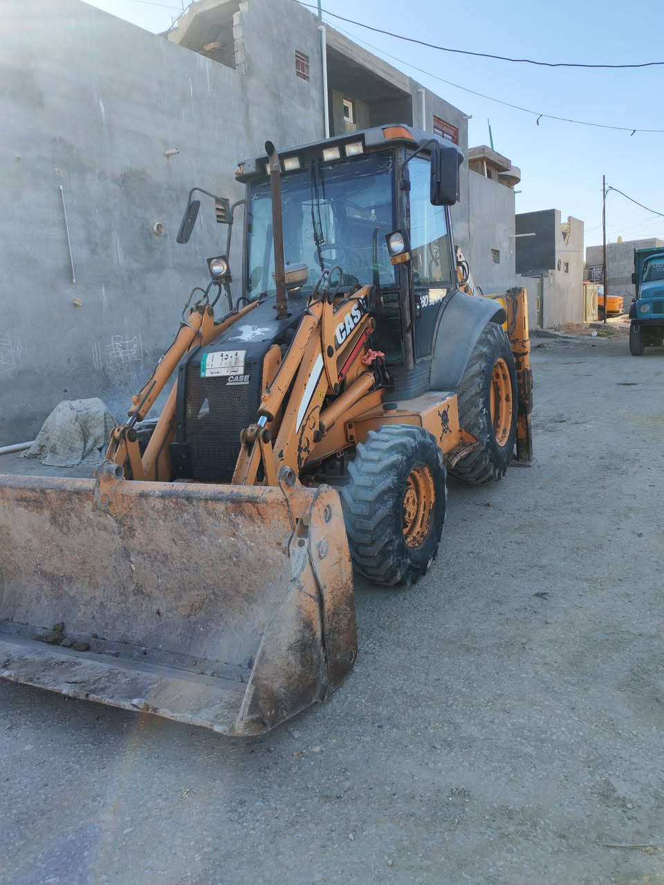 سلام عليكم البيع حفاره كيس موديل 2004 رقم بصره فول مواصفات مكص سلايت كير عادي جاهزه للشغل مع كيلات ٦٠ /٣٠ بابل ***********
