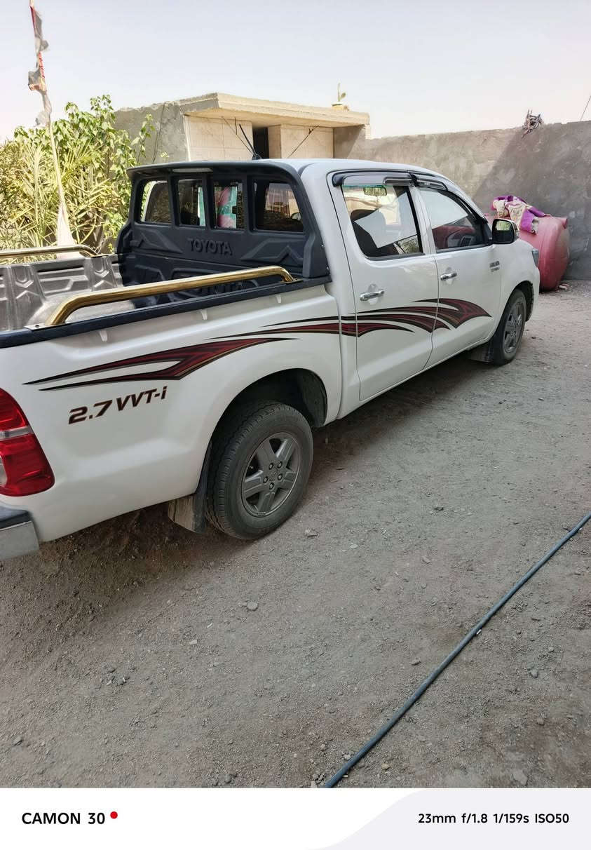 سلام عليكم 2014بسمي سنويه لل29رقم بصره واكعه عليها سقيفه ضربتها قماره والتكم الكير مكينه كفاله شاصي 19 اتصل ونشاء ارهم وياك عنوان البصره المدينه
*********** بيه وات ساب للعلم السياره اوتو ماتيك
