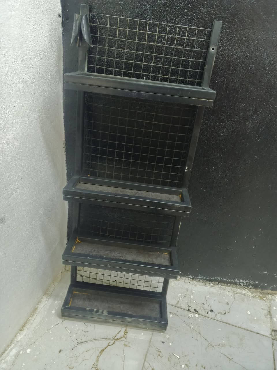 110الف اربع قطع مرايتين ورفين تعلاك كركوك ***********
