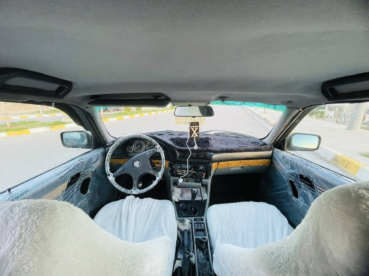 بۆ فرۆشتن 520 گێڕ عادی مەکینە کەپس
سەیارەکە علووجە

ماشەڵا زۆر پاکە بەشەرتی گێرو مەکینە 

بەشەرتی موسو بڕاوەو ماڵی مەدەنی 

دوجام کارەبا گەرمی تەجیل کارەبای گشت گیانی مەزبوتە 

سعری 25 گەڵاو مەجالێکی کەم 

*********** 

دەربەندیخان
