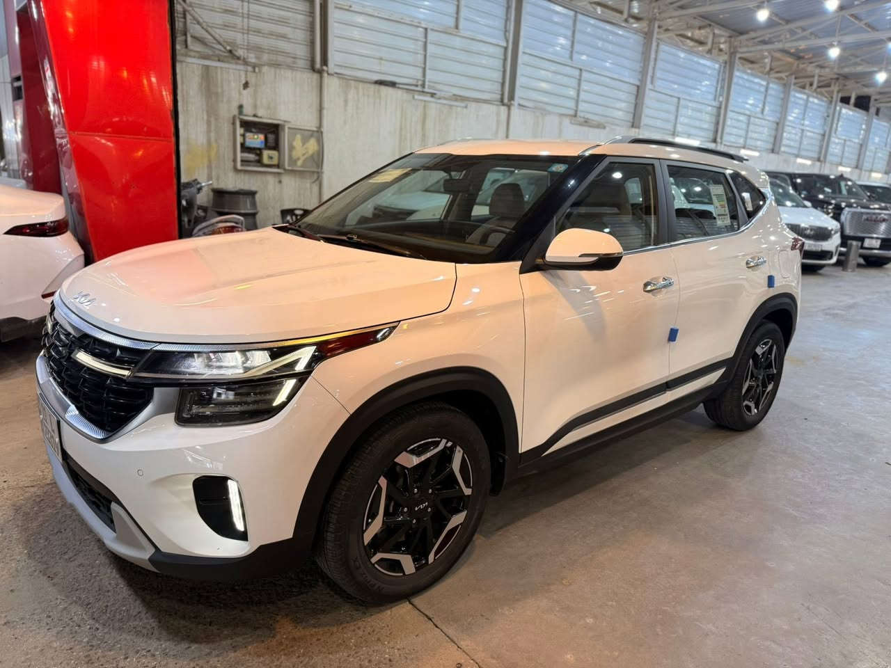 كيا سلتوس 2024
ضمان الشركة الدولية (بغداد)
ماشية 17 كم
بصمة دخول + تشغيل
حساس امامي + خلفي
مري شفط + نظام ترحيب
هندبريك كهربائي + مودات قيادة +اوتوهولد
كراسي جلد رصاصي
شحن لاسلكي
السعر 173 $


**إذا كنت صاحب هذا الإعلان وتريد حذفه لأي سبب، رجاءا أرسل رسالة إلى الدعم الفني**