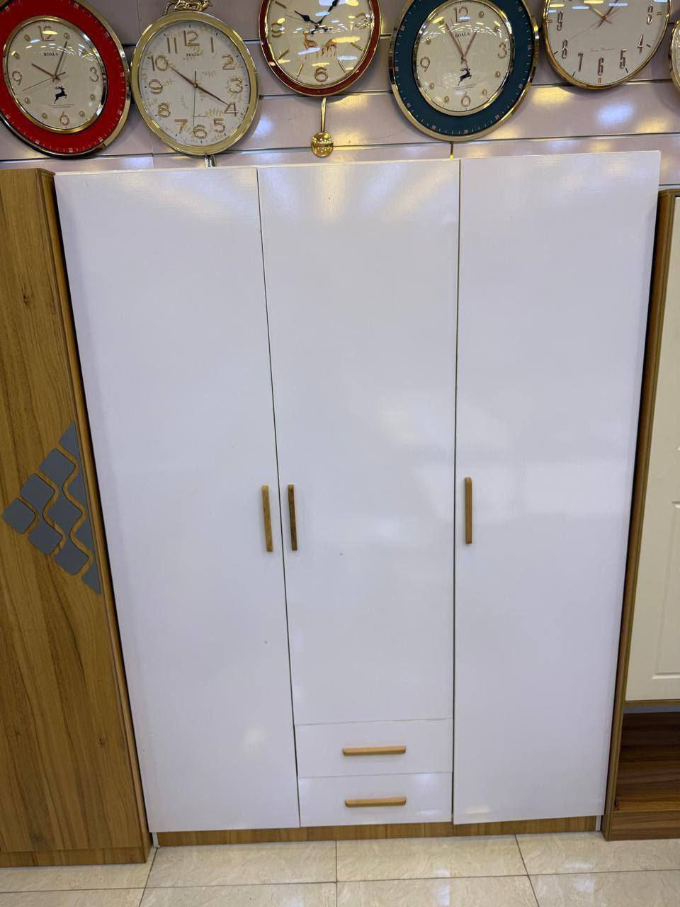 190 الف كنتور  2باب
230 الف كنتور  3باب
310 الف كنتور  4باب
135الف ميز تواليت


**إذا كنت صاحب هذا الإعلان وتريد حذفه لأي سبب، رجاءا أرسل رسالة إلى الدعم الفني**