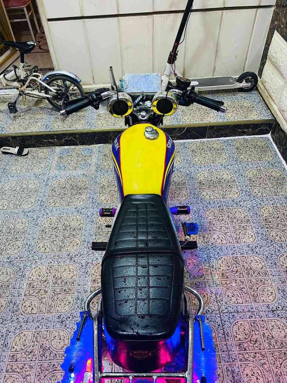 السلام عليكم دراجة تايكر للبيع 5 نمر أو مراوس الدراجة نضيفة أوراق كاملة مكاني الدجيل حي الجمعية هأ***********
