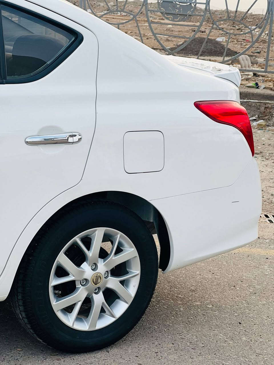 سلام عليكم ورحمه الله وبركاته 
للبيع نيسان سني 2025 كفاله ماشية 42 
كير محرك گشر كفاله سياره جاهزه مال جناي 
مابيها نقص زيروو ع وضع الشركة من جناي لجناي 
السعر 125 وبيها مجال بسيط 
العنوان البصرة 5 ميل 
للأستفسار ....... ***********
