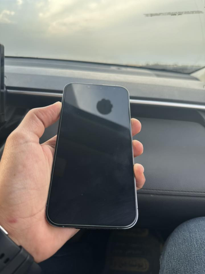 للبيـع  13 Pro max  ذاكره 256 بطارية 87
نظيف ممفتوح
نسخة الشرق الاوسط
بدون غراض
تجي تاخذة من بيتي
مستعجل ع البيع
650 الف
بغداد/الاعظمية
***********
