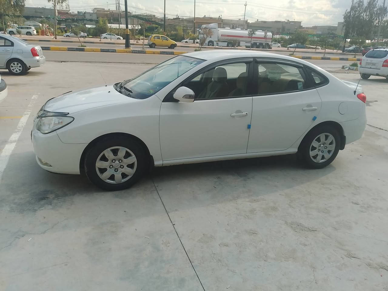 النترا موديل 2010 سنويا جديده شرط محرك مافتوح طخم تاير جديد هزه جديده بلا ضرر سياره بسمي اني الشرعي السعر يتصل على الرقم ***********
