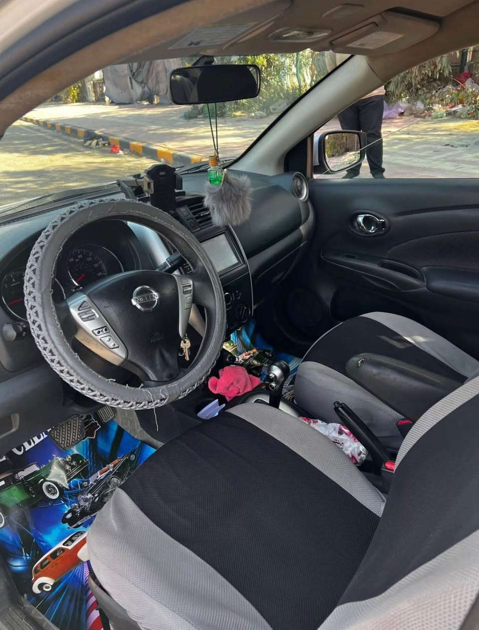 السلام عليكم نيسان فيرسا موديل 2018 وارد امريكي فول مواصفات تحكم مري مثبت سرعه شاشه كامره تحكم ستيرن حادثها جاملغ وبنيد تبديل والجاملغ جهة السايق فقط صبغ بدون ضرر السياره رقمها بابل مشروع وطني بأسمي السياره كيرها كايم ومكينه وحداديه وتبريد جاهزه السعر 68 ورقه عنواني نجف حي الغدير ***********
 متواجد واتساب وماسنجر وخط *********** النجف, العراق
