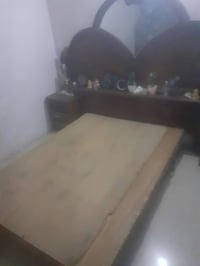 البيع. سعر 100.لف. تصل07702345706