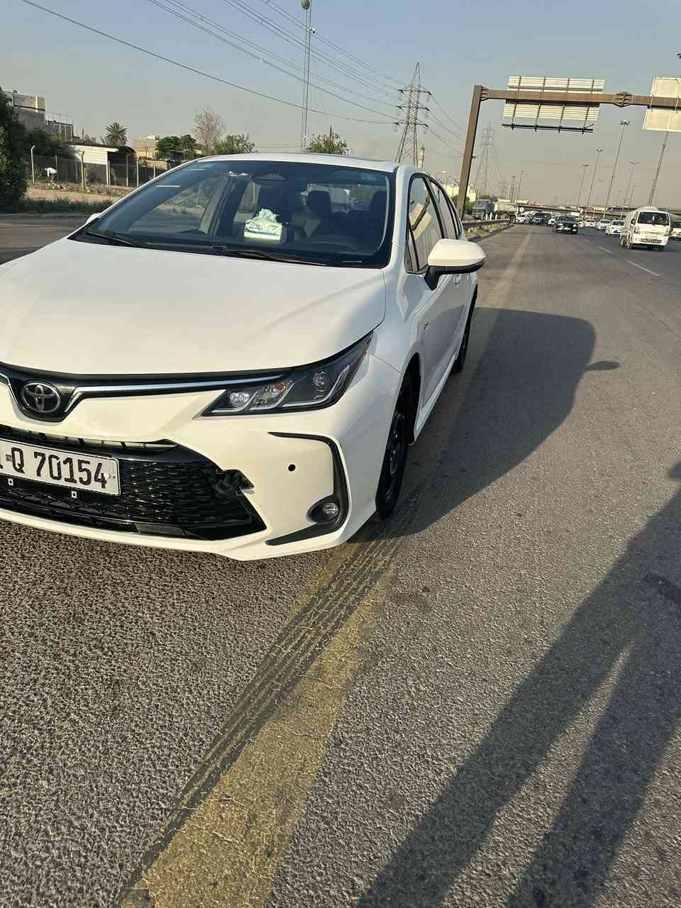 سلام عليكم
كورلا 24 شكل الخليجي سياره معروفه مواصفاتها 
ماشيه قليل 21 الف كيلو سياره جاهزه عليها دوشمه ارضيات جلد وسفريات وعليها نايلون حراري بل بيبان سياره كلش نضيفه مناقصها شي سياره بيها رصعه بسيطه بل جاملغ وراجعه بارد ناشر صوره مكان طخه
سعرر : 145 وبيها مجال قليل 
مكانها غزاليه 
الاتصال : ***********
