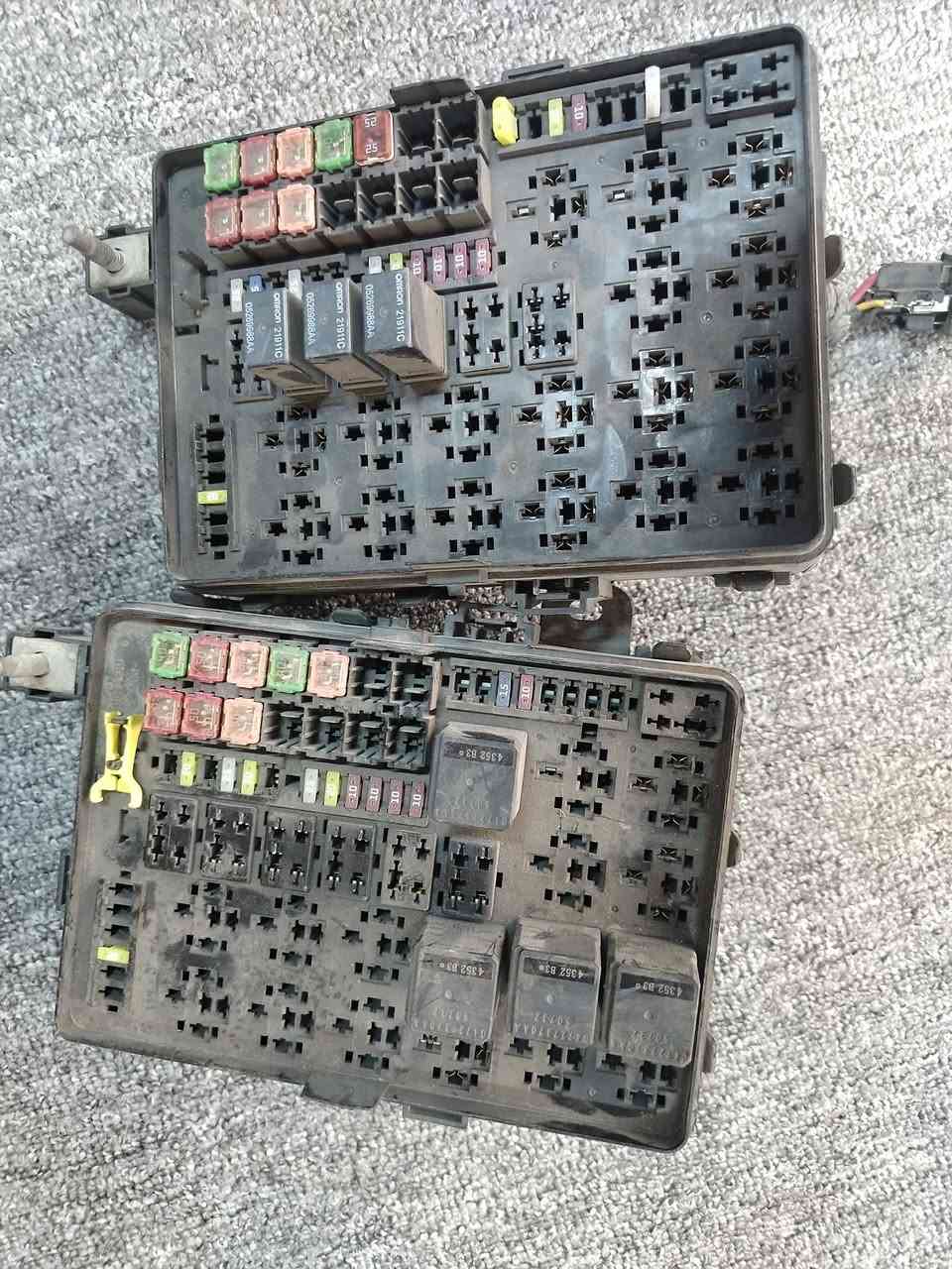 السلام عليكم ورحمة الله وبركاتة مساء الخير تم بعون الله تعالى وصول قواعد فيوزات داخله وخارجية
جيب دورنكو
جيب رانكد
جيب شيروكي
ماليبو
كروز
امبالا
فورد فيوجن
فورد موستنك
كمارو
جارجر
دوج كرفان
فورد f150
فورد تورس
فورد اكسبلور
فورد سكيب
جميع الموديلات العنوان أربيل توصيل كل المحافظات الاستفسار وات ساب *********** ارخص الأسعار نتمنا لكم التوفيق والنجاح الدائم
