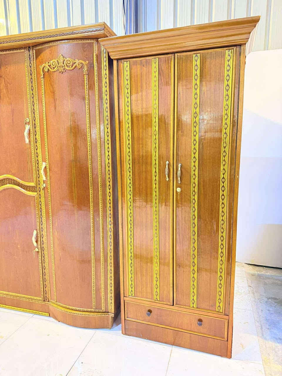 غرفه عراقيه مستخدام
نضافه 90
صاج 4ملم 
7قطع 
سعر ٨٥٠بيهة مجال***********وتساب
نقل وشد مجانأ لكل مناطق بغداد
😉🎁♥💪
