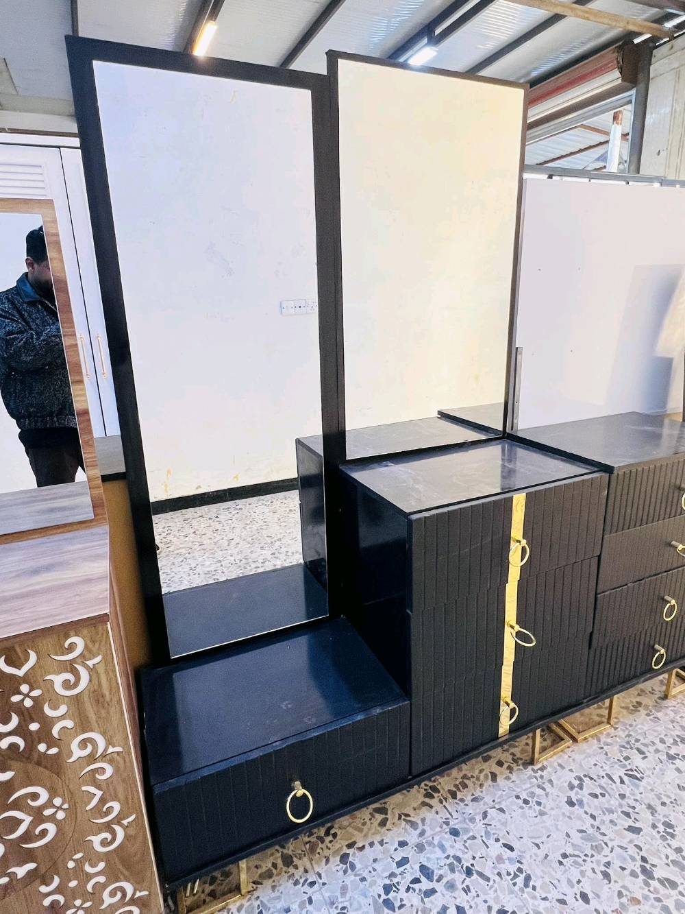 غرفة. تركي نضام ابواب. لون. مميز. كولش. كيوت ٩قطع 650 واصل. كول. مناطق بغداد