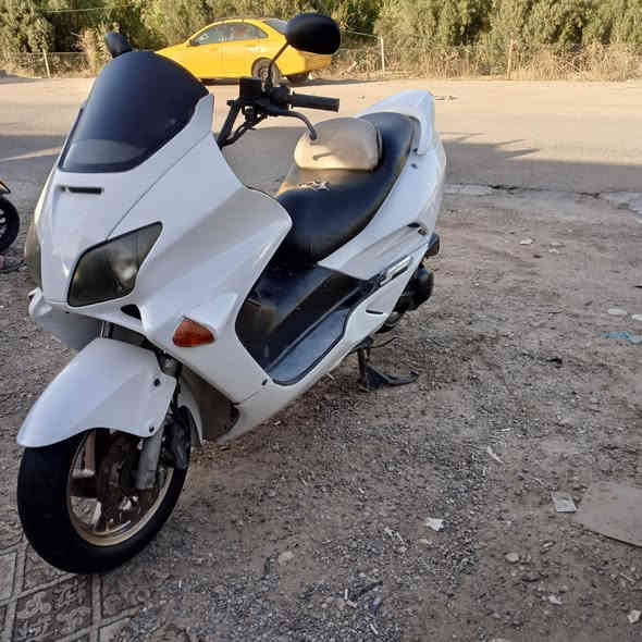 سلام عليكم دراجه للبيع او مراوس بيراني نضيف دراجه فورزه 06نوعهHONDA ياباني دراجة سرعته160+بيه راديتر حماوه ماتصعد ربع طبيعي دراجه كله بلادي خير من الله كل نقص مابيه موديله 2006بيه مانع تزحلق بيه سايد بريك هم كهربائيات كله شغاله سعره600وبيه مجال عنواني خانقين كاريز بان رقمي ***********
