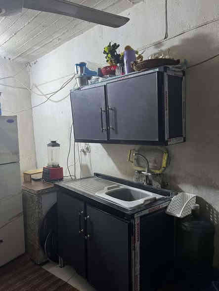 دار للبيع المساحه(50م) (داخل أبودشير)(طابو زراعي سند 25)
   (ثلاثة طوابق)
السعر 43 وبي مجال للشراي........
العنوان// في منطقه أبودشير قرب أسواق السيد وقرب مدرسه حفصه وقرب المدارس الصينيه الحديثة.
البيت //يتكون البيت من (ثلاثة طوابق )يتكون الطابق الأول من صاله أستقبال ومطبخ وخدمات صحيه .الطابق الثاني يتكون من غرفه نوم ومخزن .الطابق الثالث يتكون من  غرفه مخزن كبير سندوج  للاستفسار الاتصال بالرقمم
***********
