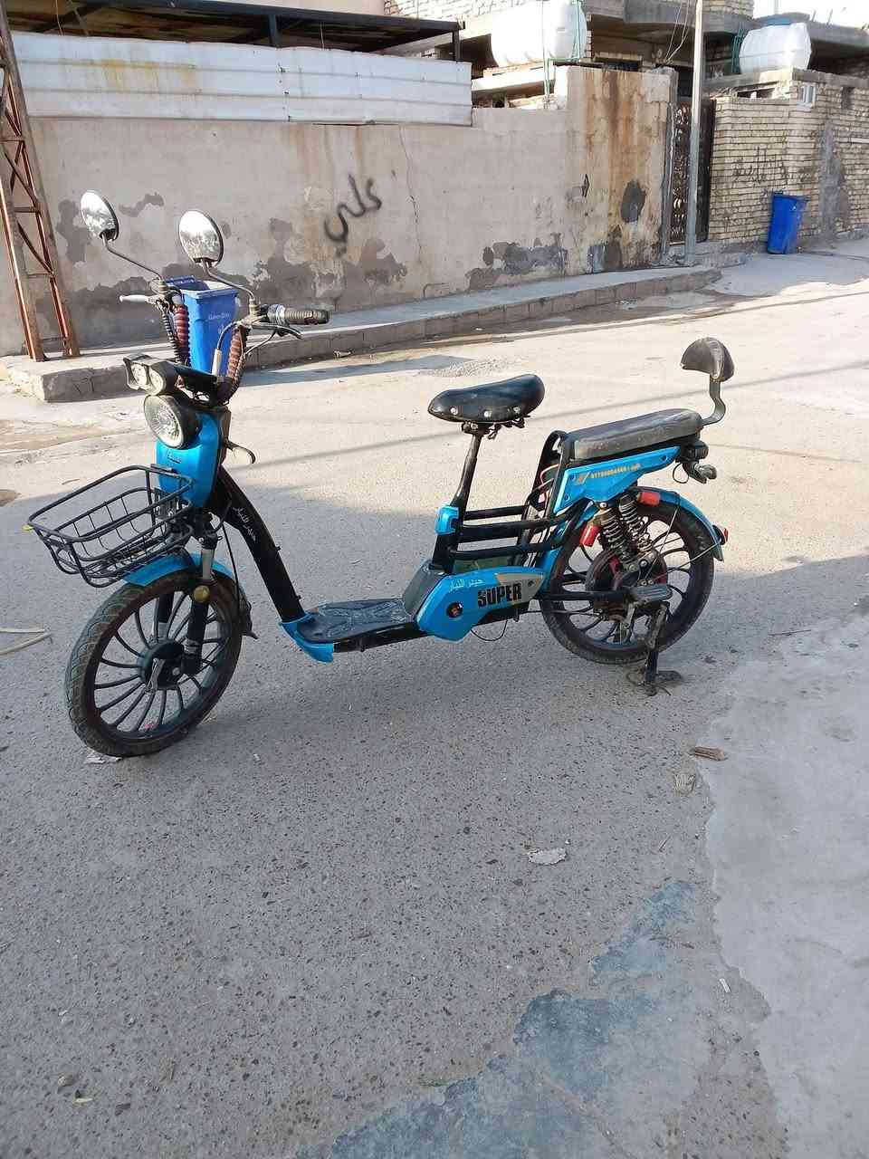 دراجه شحن للبيع نقصها بطاريات السعر 125 وبيها مجال مكاني بغداد رقمي ***********
