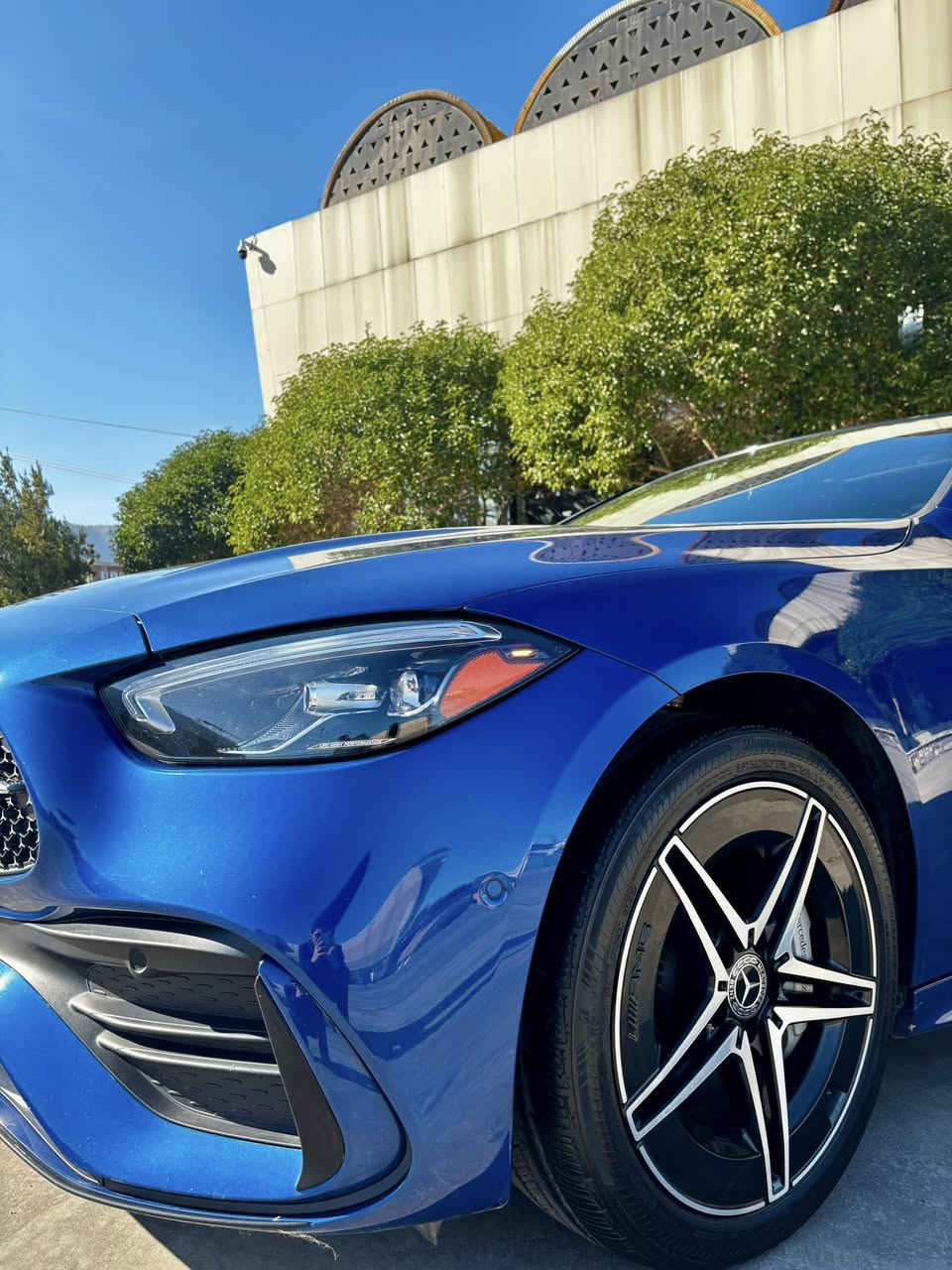 الماركة: مرسيدس بنز
C300 AMG :الموديل
السنة: 2023
المسافة المقطوعة: 35,000 ميل
الضمان: متوفر
ناقل الحركة: 9 سرعات
عدد الأسطوانات: V4
سعة المحرك: 2 لتر
القوة: 258 حصان
Burmester :نظام الصوت
نظام الملاحة GPS: متوفر
الحساسات: أمامية، خلفية
الكاميرات: 360 + 4 درجة
العجلات: مقاس 18 بوصة
المصابيح: LED متعددة الشعاع
نوع المقاعد: كهربائية + مدفأة
مساعد الركن: مساعد الركن
الشاشة: شاشة كبيرة واحدة
دشبول:64 لون
فتحة:بانوراما 
الدولة: كردستان العراق
المدينة: دهوك
السعر:37.000$
***********📞
***********
