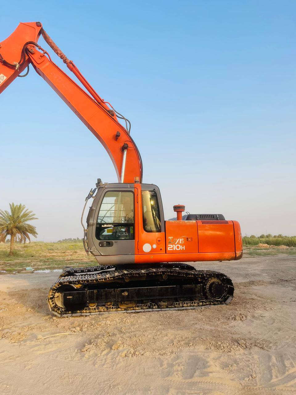 للبيع زت موديل 2005اصل مكفوله كفاله عامه شرط بلادي رقم واسط الماني بسامينه مكينه بلادي عله وضع شركه مؤسسه جك همر بلادي تبريد ثلج بلادي  210Hحجم مميز مكينه جاهزه لعمل جديده بمعنه الكلمه
مكانه واسط تقاطع زبيديه *************************
