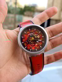 سواتش بيغ بولد • أحمر • حالة الوكالة