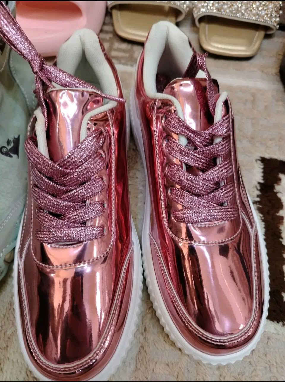 🔥🔥 عرض ناااار 🔥🔥
كل الأحذية عندنا بس بـ 5000 دينار 😱💥
👟 أحذية رجالي
👠 أحذية نسائي
🧒 أحذية أطفال (بناتي & ولادي)
🩴 سليبرات بكل الأنواع
✨ جودة حلوة وأسعار أقوى من السوق
✨ موديلات حلوة تناسب الكل
🚚 التوصيل متوفر لباب البيت
📲 للحجز والاستفسار راسلنا خاص
💥 لا تضيع الفرصة... الكمية محدودة!
تابعونا يومياً على حسابنا:
🎥 (كرموش أمزون سبع البور)


**إذا كنت صاحب هذا الإعلان وتريد حذفه لأي سبب، رجاءا أرسل رسالة إلى الدعم الفني**