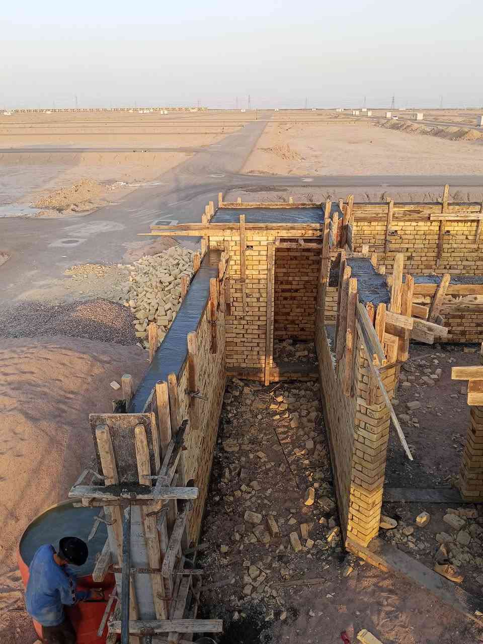 مستعدون لجميع اعمال النجاره والتسليح والصب ***********
