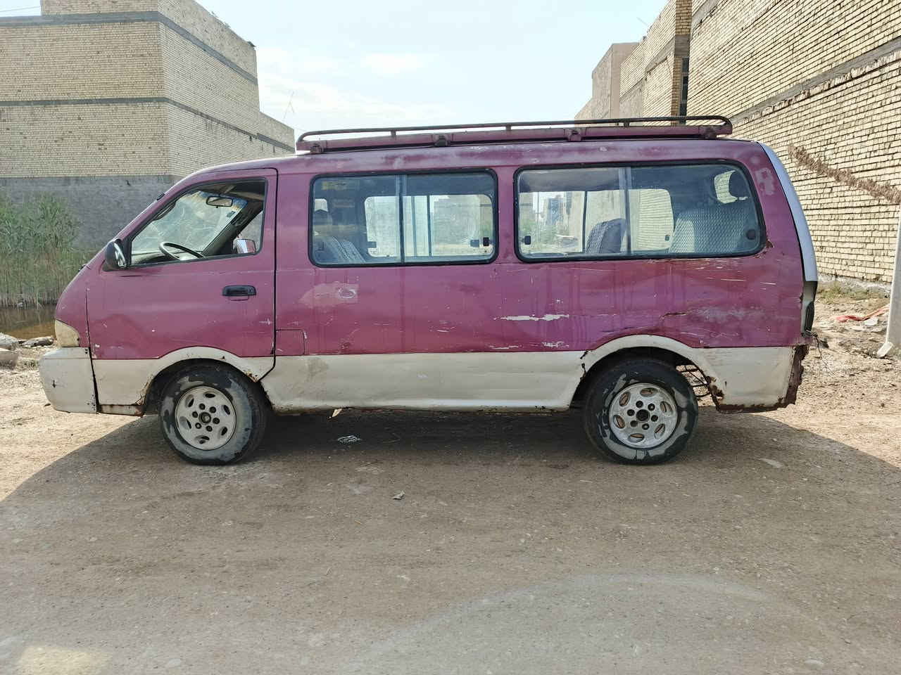 السلام عليكم كيا بريجو مديل 95 رقم انكليزي تخم تاير جديد باتري جديد كير محرك اكسل خير من الله لا تبخير ولا تنقيص سياره بأسمي شرط التحويل ثاني يوم اتعهد بلغرمات  إذا وجدت السياره عضمته تعبانه يرادله شغل عوزها دبلات و صليب كاردن 
 للتوصيل:***********
متوفر واتساب
السعر :32 وبيه مجال حك الجيه

