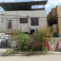 بيت وشقه ومحلات طابو وملك صرف مساحه البيت 300 متر يحتوي على ثلاث محلات...