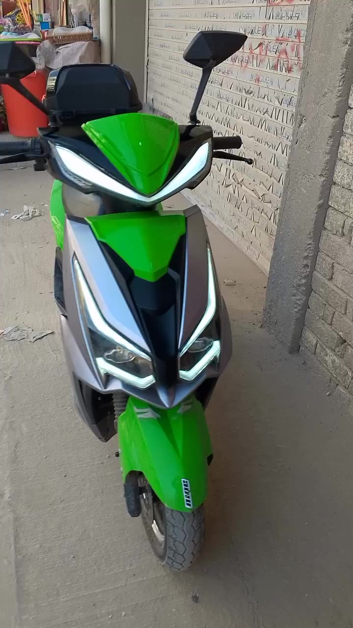 السلام عليكم 
دراجه سكنس شحن للبيع 

السعر 625 وبيها مجال 

بصمه و اسويج 

بطاريات ع فحص 

العنوان بغداد الدورة 
للتواصل ع رقم *********** بي واتساب
