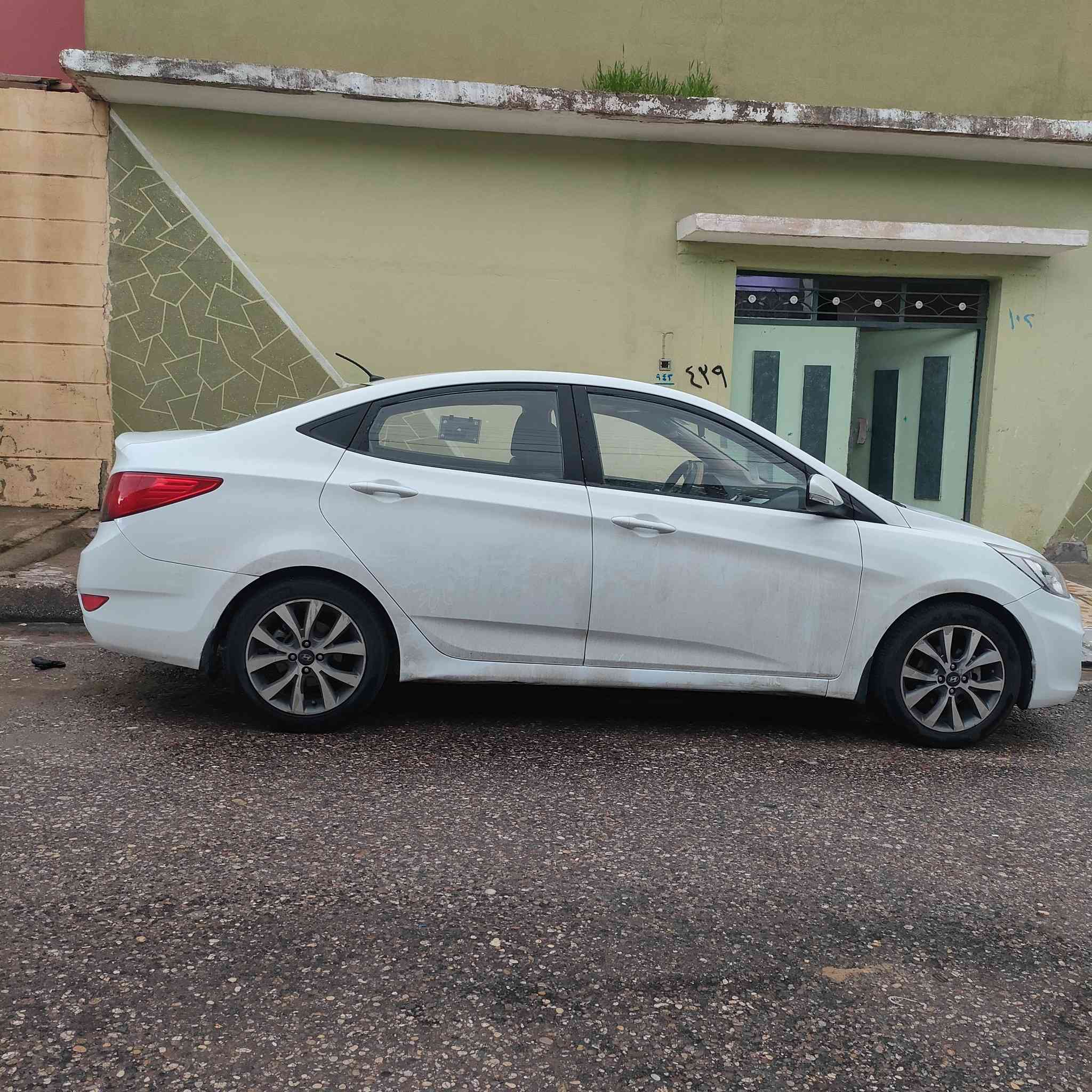 اكسنت موديل 2016 خليجي
باسمي كابون بانزين سنويه 2031
بدون ضرر فقط داير الخلفي صبغ
مكينه وكير وتبريد شرط
***********
***********
