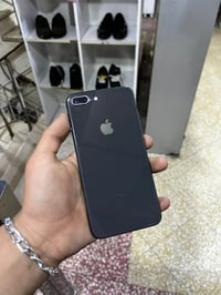 ايفون 8 بلاس • ذاكره ٦٤ • بلادي