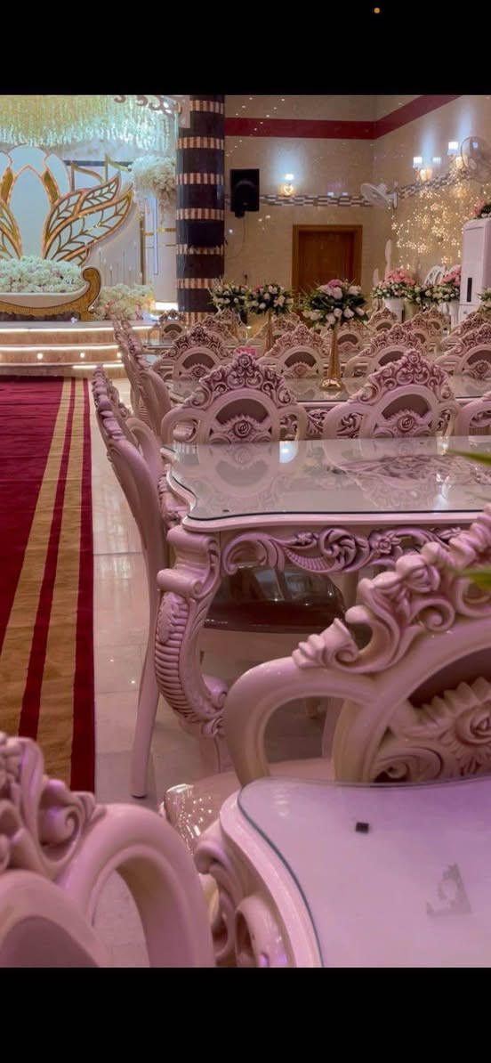 *********** للاستفسار 
كمية من الميوزه والكراسي النجف, العراق
