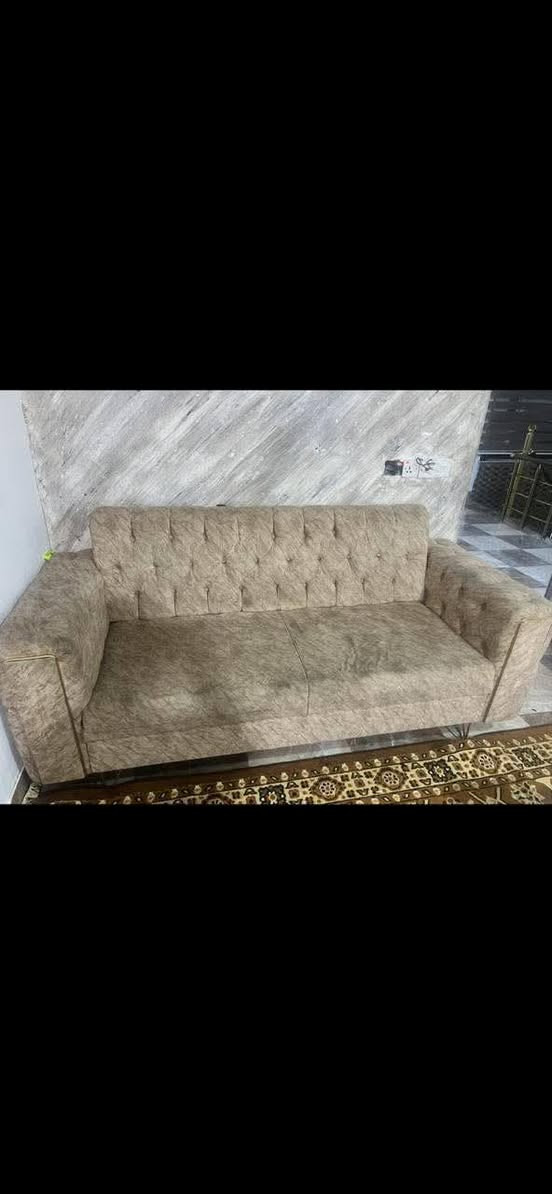 السلام عليكم ...تخم قنفات للبيع عنوان خانقين ايمام عباس..مكلللف بالنشر ..***********
