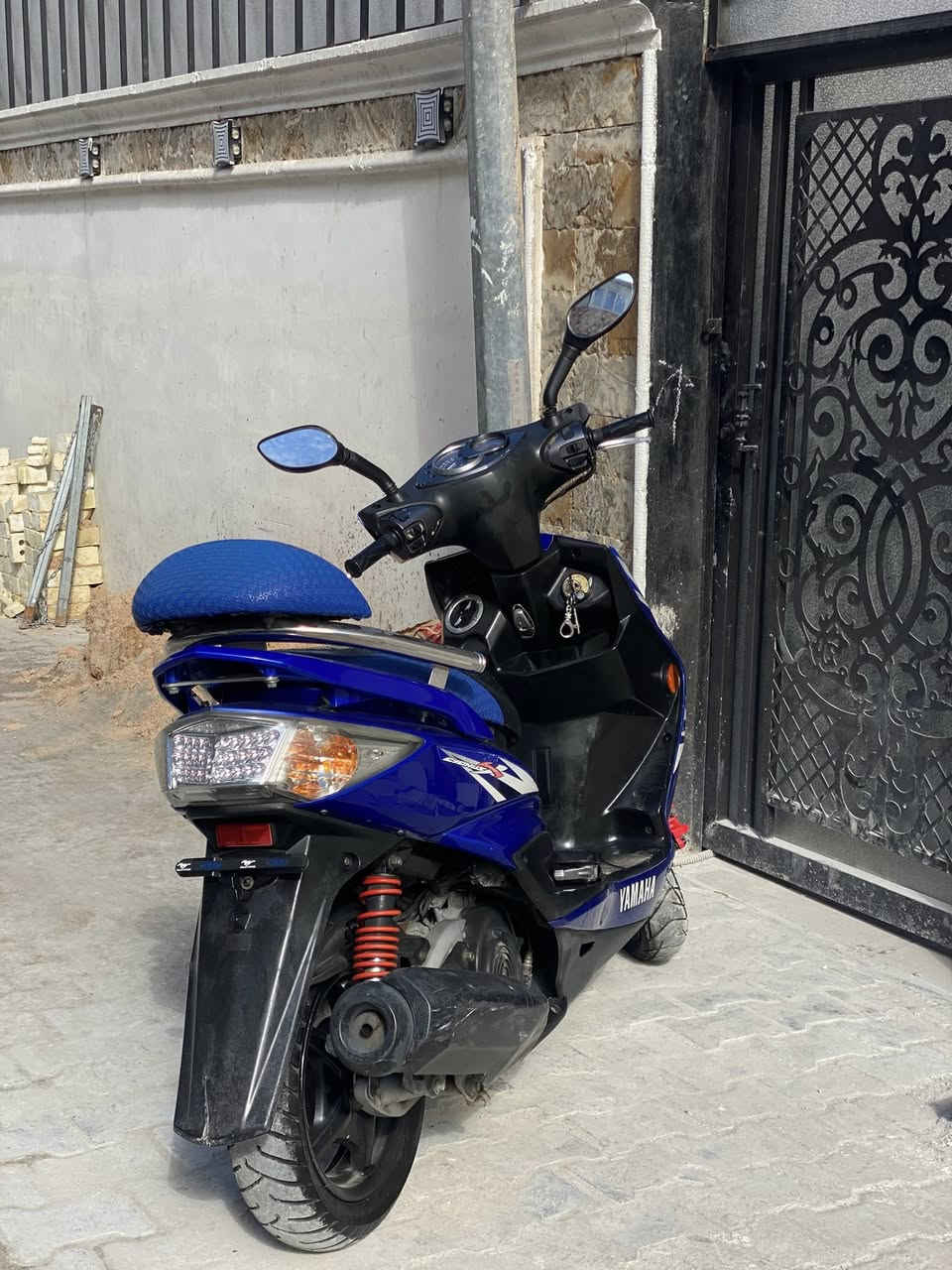 سلام عليكم
سكنس فحل دراجه جديده ام الطلاعات تجوه بلاديه دشبول 3 الوان دراجه تجي نوزل نظيفه ومكينتها ناعمه برغي ممفتوح بيها تفاصيل اكثر راسلني على الواتساب رساله فقط" 
مكان الدراجه بغداد الاعظميه 
***********
