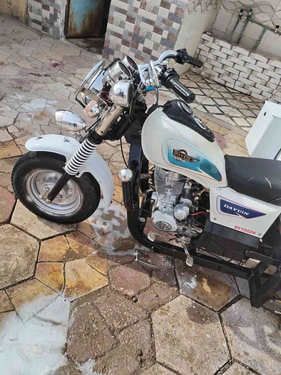 سلام عليكم ستوته للبيع موديل 2020 اوراقها كامله شاصي كفاله تعمير كله جديد مكينتهه  مفتوحه بوشه او بستم فقط السعر مليون او 600او بيهه مجال قليل ستوته جاهزه من الطول للطول مكاني الشطره هاذه الرقم ***********
