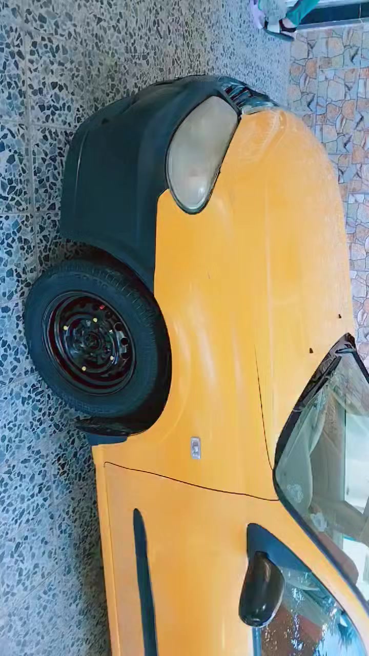 السلام عليكم 
نيسان سني موديل ٢٠١١ شركة العامة رقم بغداد صدامي بأسمنه السيارة بيهه تبديل جاملغ امامي وقبق الصندوق السياره حلوه كير عادي محرك تمام تبريد ثلج نقص يرادلهه صدرالسعر ٨٠ وبيهه مجال بخصوص التحويل هيئة وغرامات اني ادفعهن شوف الفديو زين موضحلك كلش واني بلخدمه مكان السياره سلمان باك ***********
