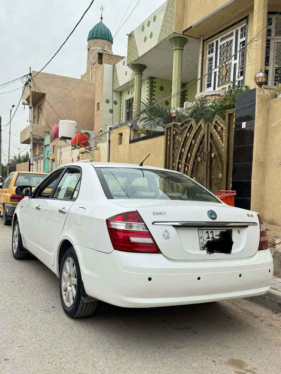 السلام عليكم للبيع جيلي موبل موديل 2013السياره مبدل بيه جاملغ امامي  فقط تحويل ثاني يوم السعر 62
وبيه مجال  السياره مكفوله ونضيفه العنوان  واسط الكوت مركز المدينة 

الرقم:***********
