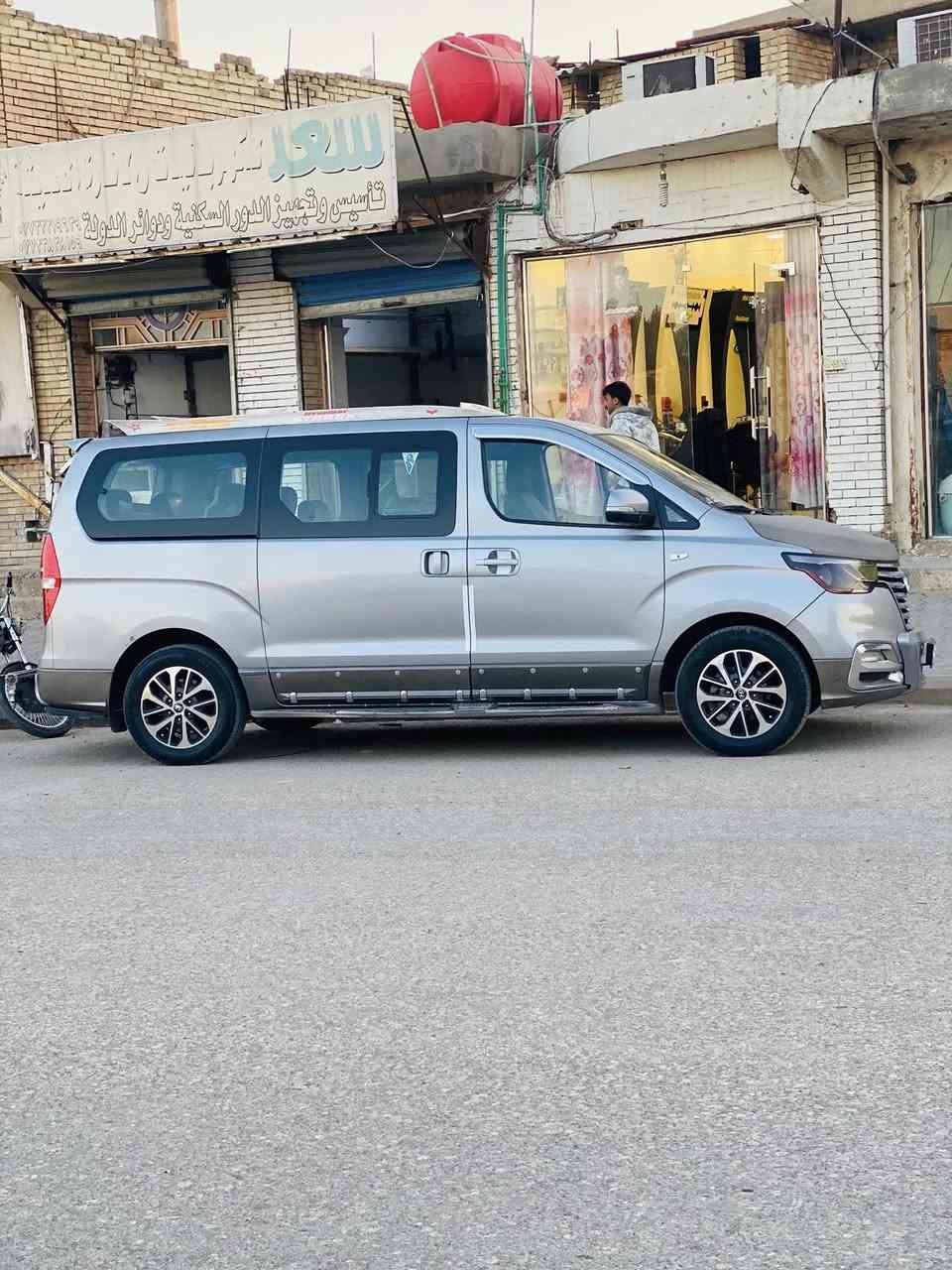 يالله سلام عليكم ستاركس موديل 21 فان ورك ورك للبيع فقط سياره جديده وجاهزه من كلشي تخم تاير جديد دوشمه عام مكان واسط نعمانيه مكلف ب النشرر 
***********
***********
ومن الله التوفيق
